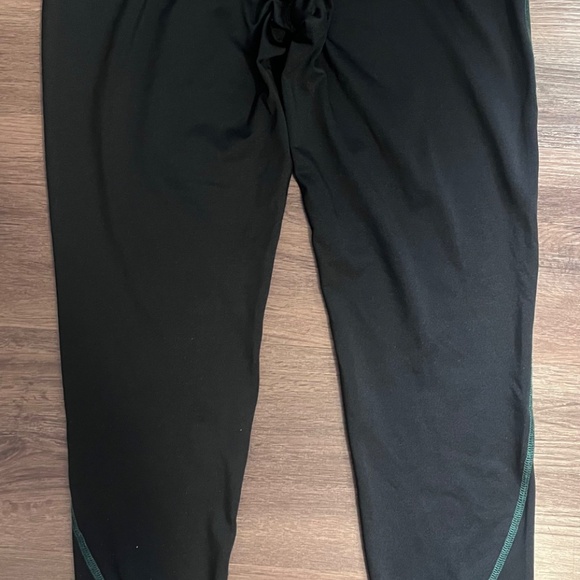 Women’s Oregon Ducks leggings - Picture 2 of 3